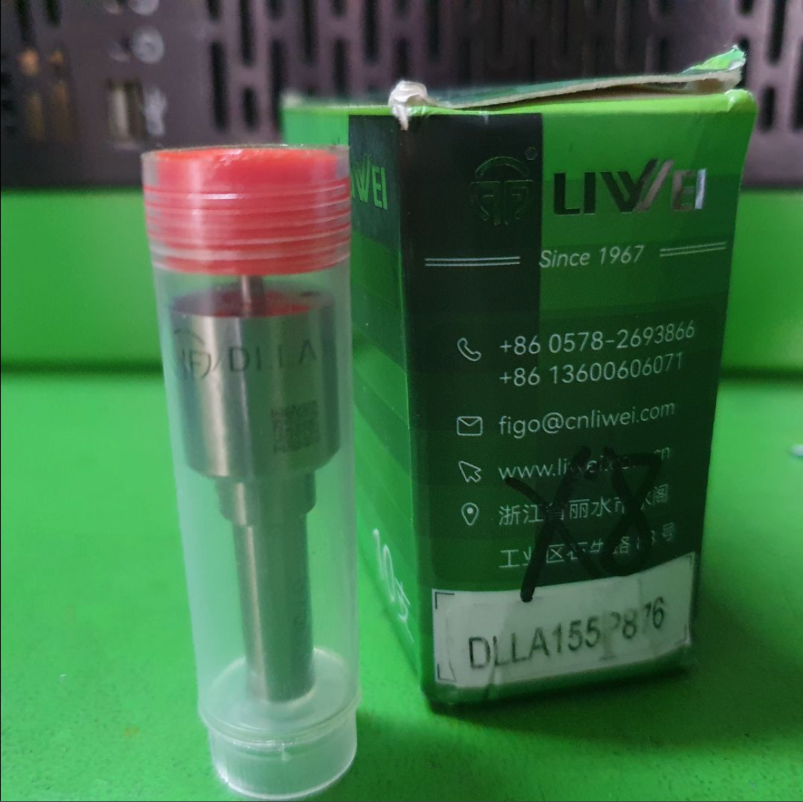 DLLA155P876 NOZZLES